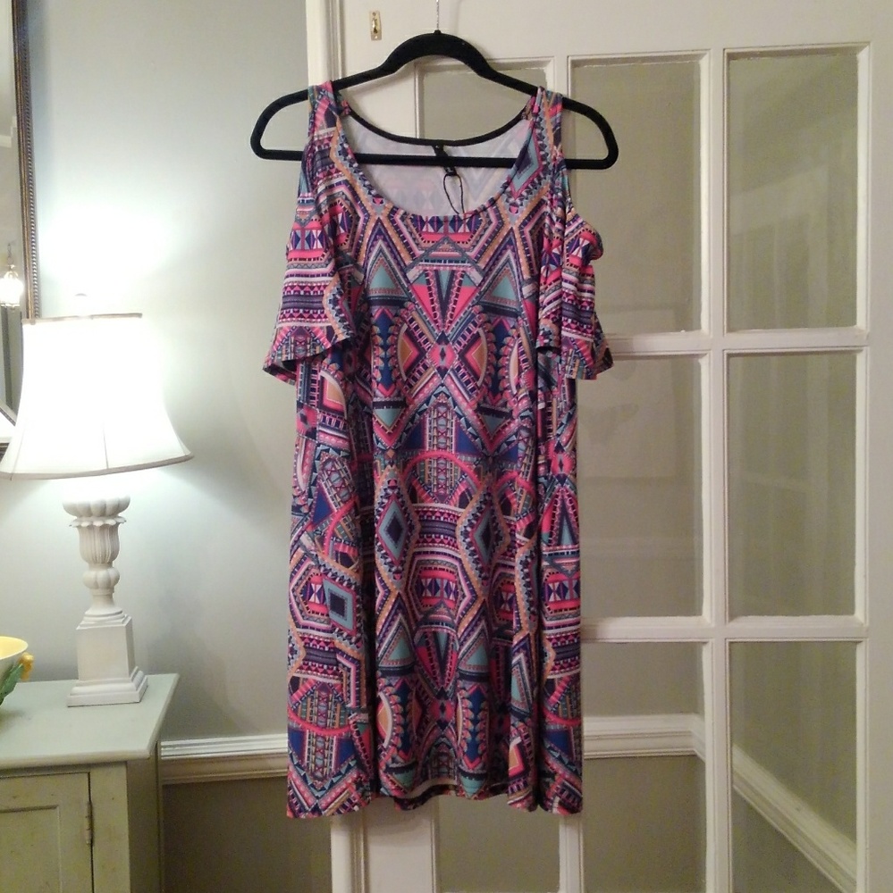 Viereck Cold Shoulder Dress Size Large